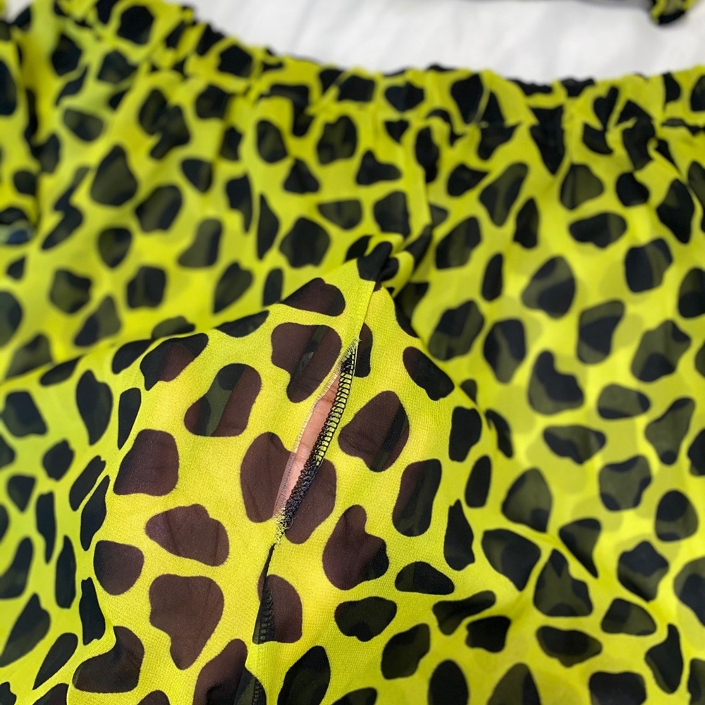 Cheetah print Short Set - Picture 5 of 6